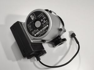 038C. Varmebærerpumpe Grundfos