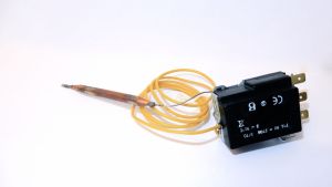 003. Termostat 716ru